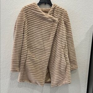 Women's size small. BB Dakota Tan Faux Fur Coat